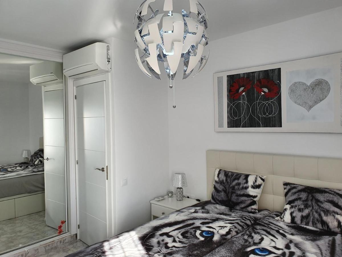 Iris Del Mar Apartman Benalmádena Kültér fotó